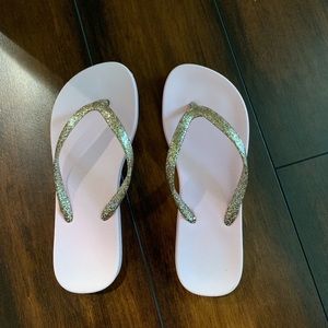 Adorable flip flops